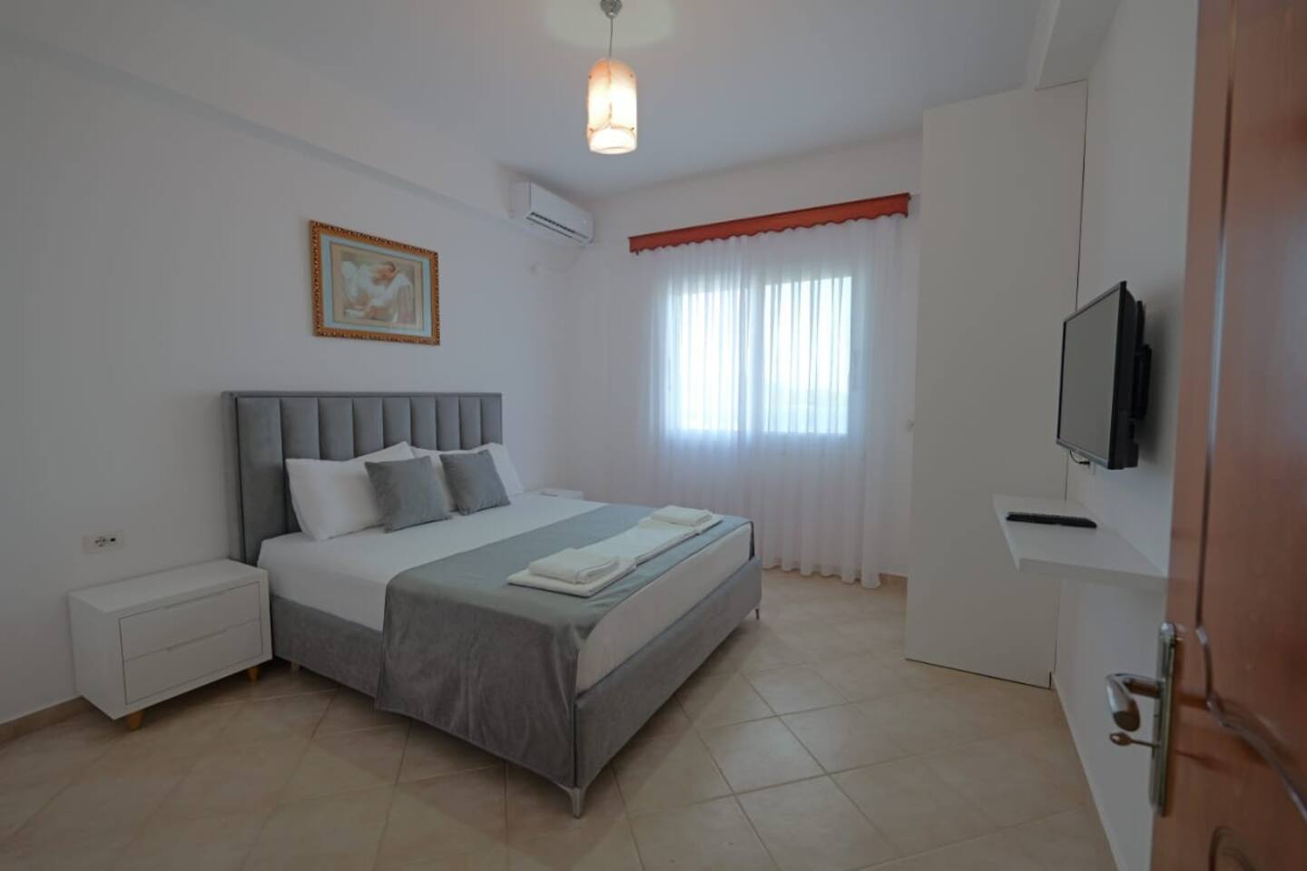 Apartment 4